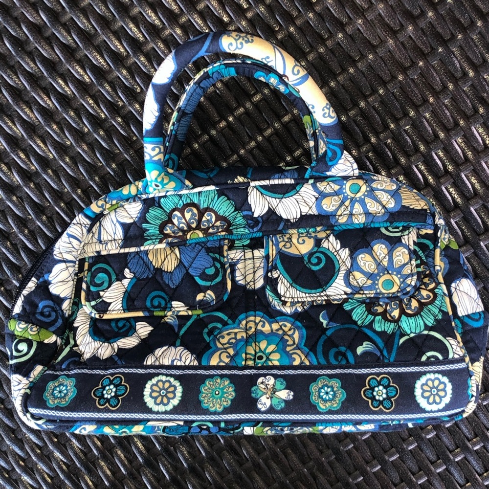 VERA BRADLEY RETIRED PATTERN PURSE